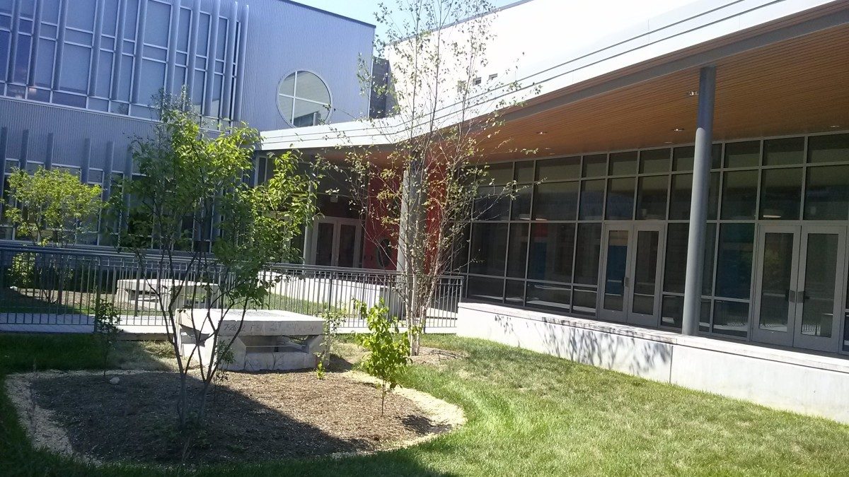 New Felegy Elementary School opens for school year