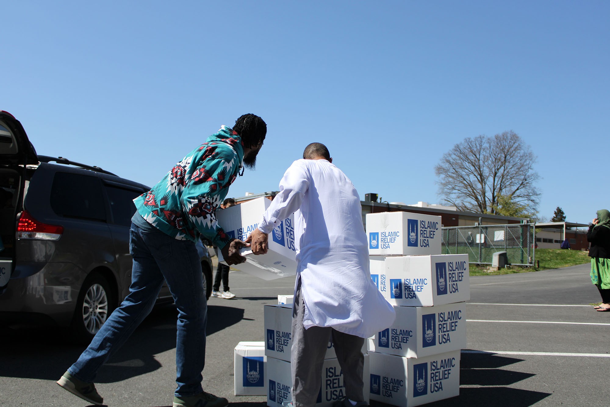 Al-Huda School and Islamic Relief USA host food and clothing drive